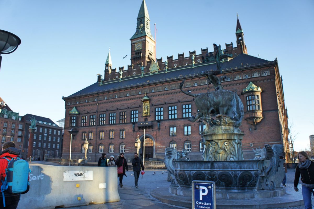 Ратушная Площадь