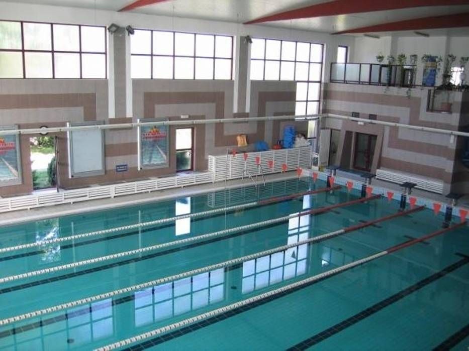 Бассейн Корона