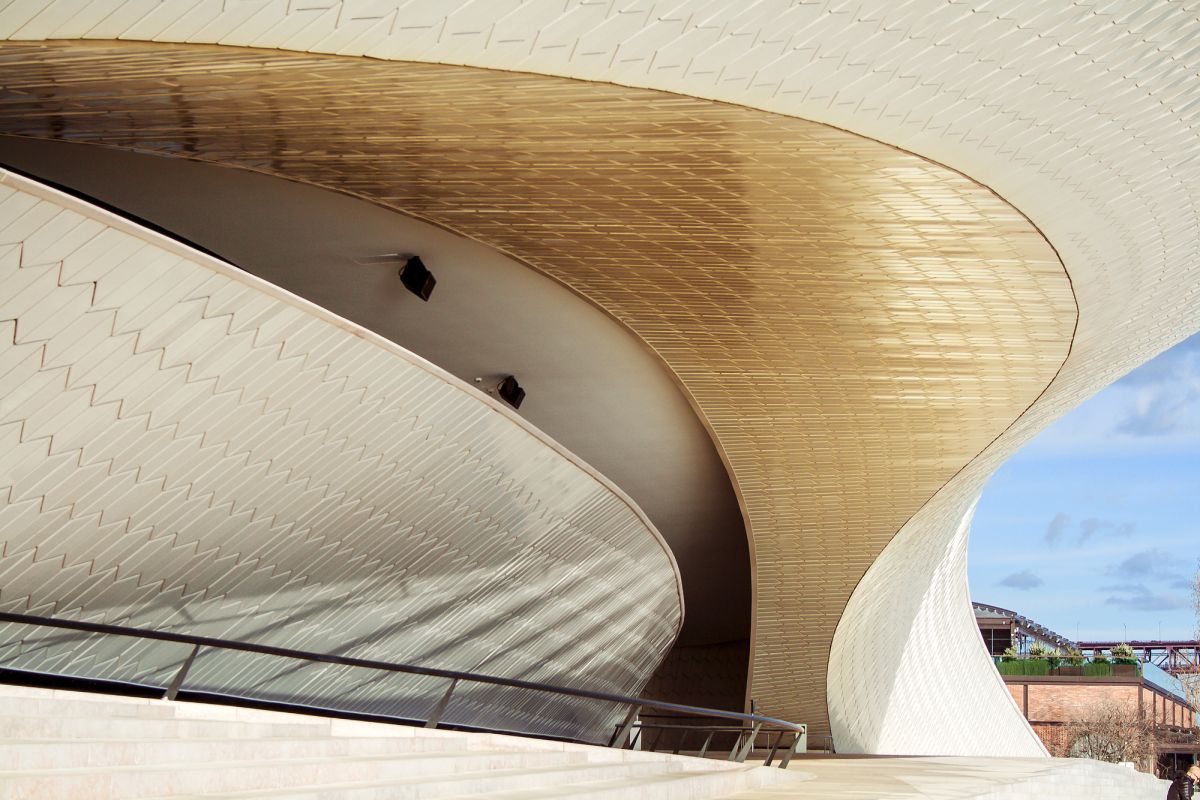 Музей искусства, архитектуры и технологии (MAAT)