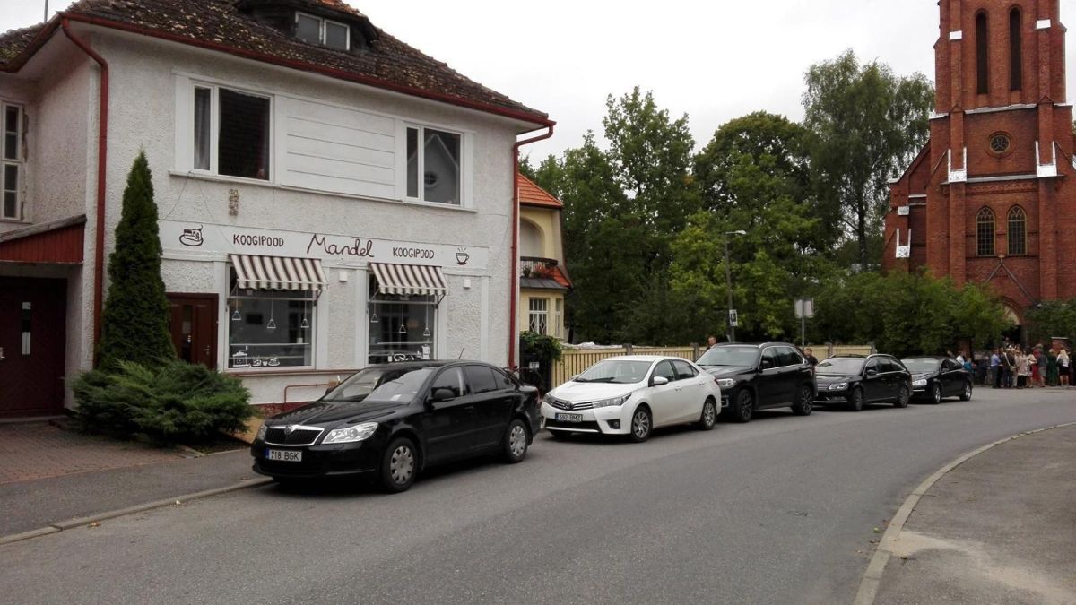 Магазин пирожных Mandel