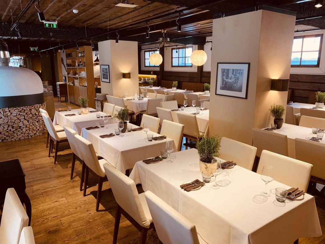 Ресторан и неапольская пиццерия La Cucina