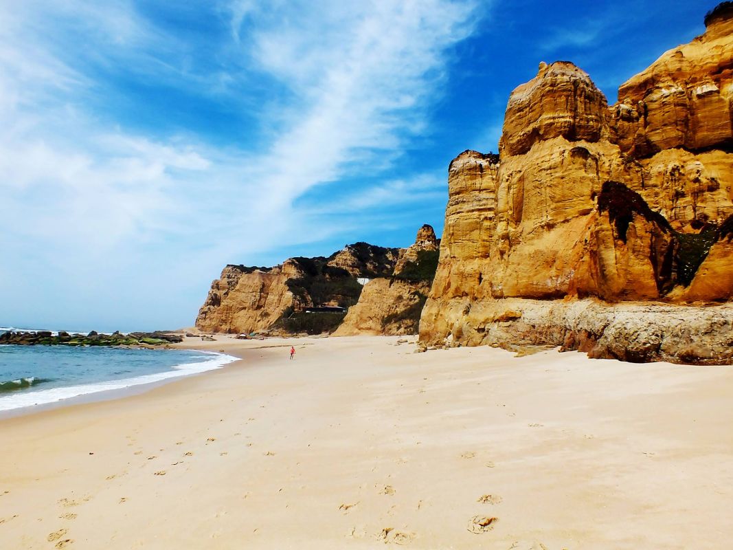 Пляж «Прайя-ди-Вале-Фураду»