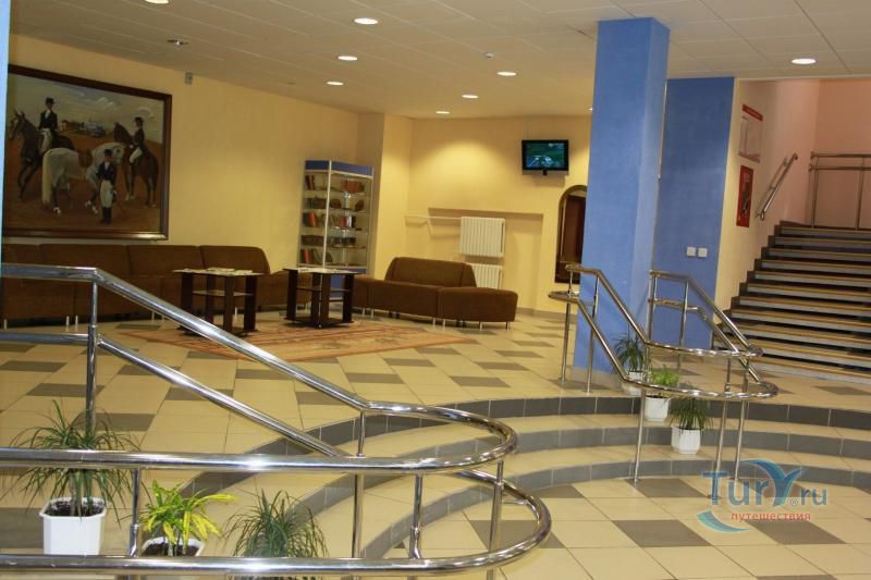 Республиканский центр олимпийской подготовки конного спорта и коневодства «Ратомка»