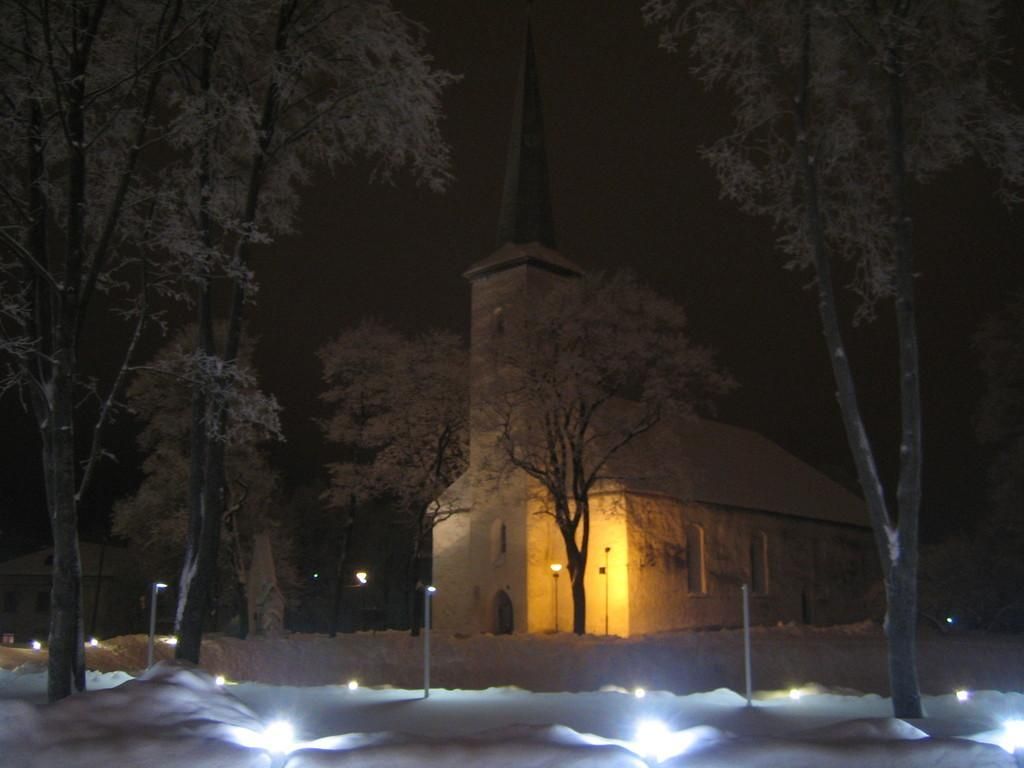 Церковь св. Михаила и музей в Йыхви