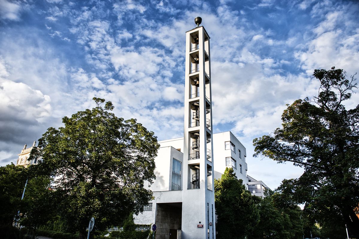 С Виноград - на Жижков: За очарованием пражской богемы