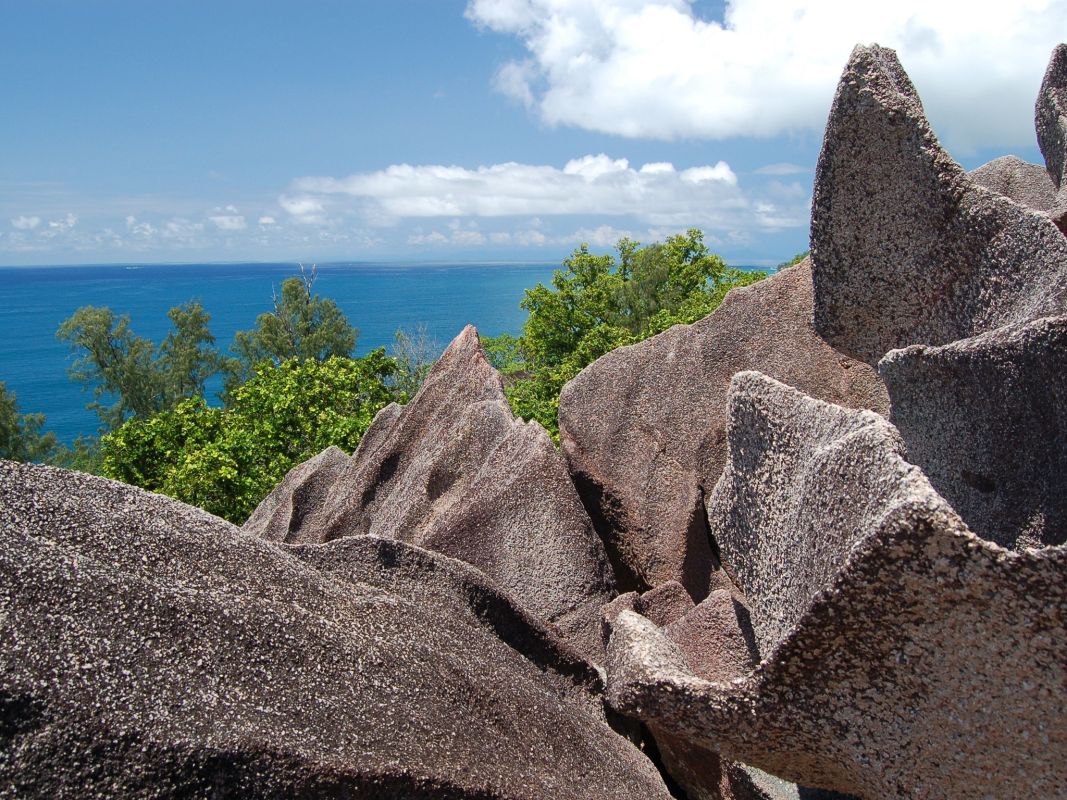 Остров Раунд (Праслен)