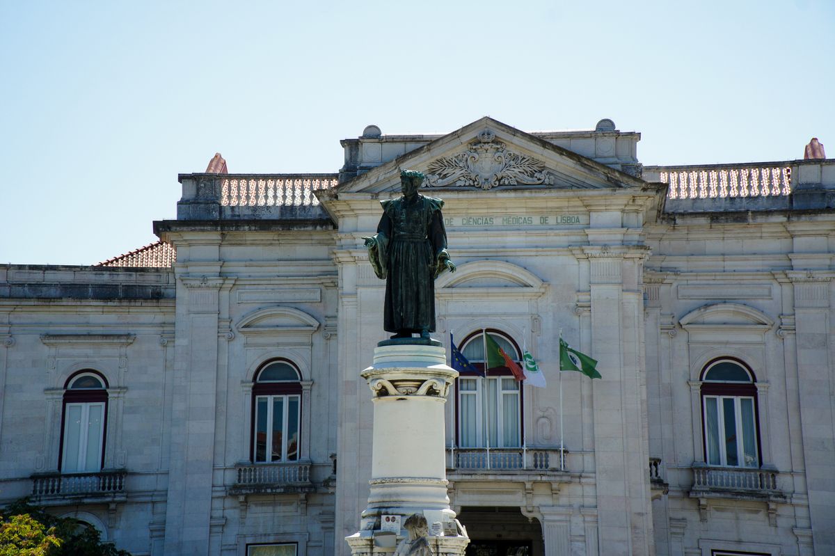 Памятник Хосе Томасу де Соуза Мартинсу