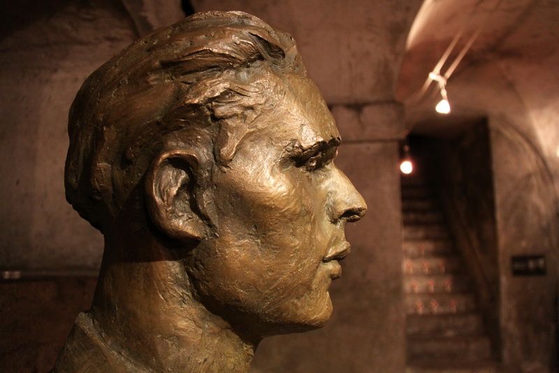 Национальный памятник героям гейдрихиады