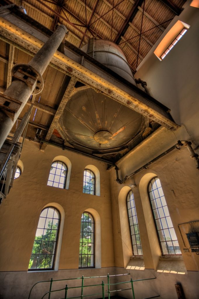 Старые очистные сооружения в районе Бубенеч