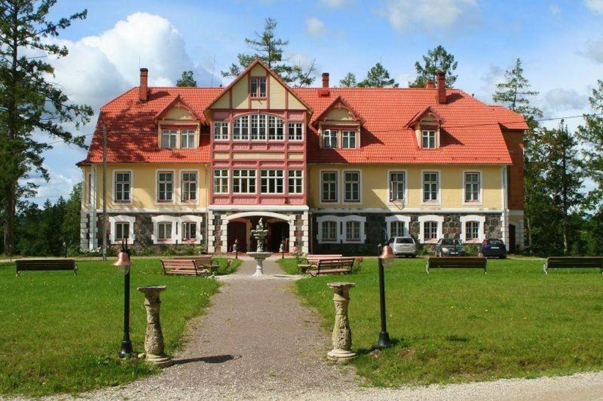 Кентервильский замок (Мыза Пикаярве)