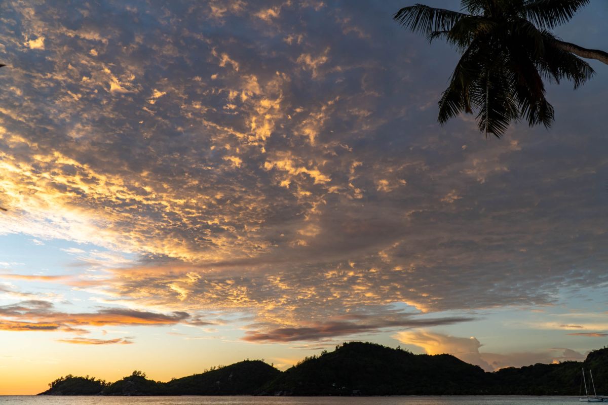 Баи Лазар Паблик Бич