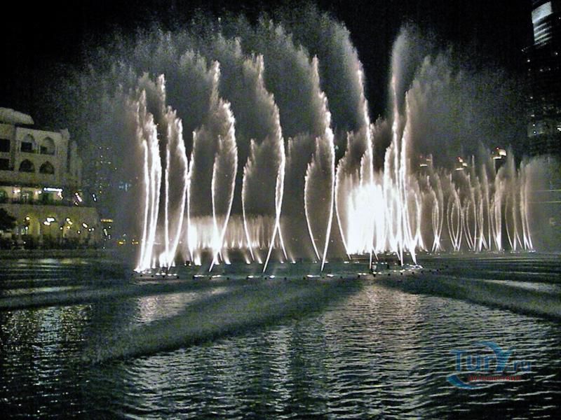 Фонтан Дубай