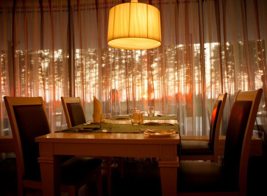 Romantic Garden Restaurant