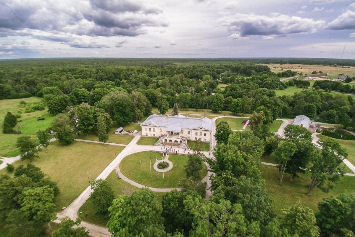 Усадьба и парк Вихтерпалу
