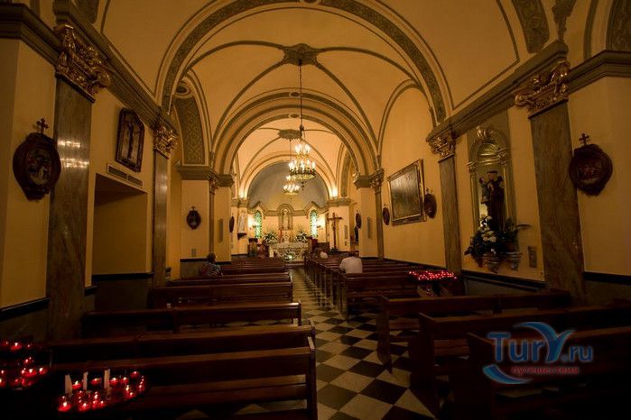 Церковь Святой Девоты