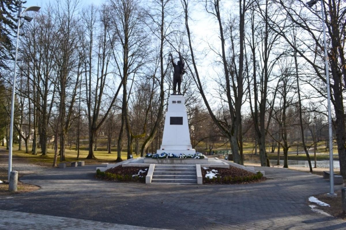 Монумент Освободительной войны в Валга