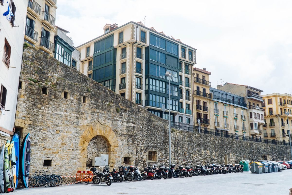 Порт Сан-Себастьян