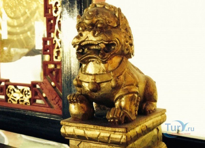 Храм Таинства (Храм Сюаньмяогуань)