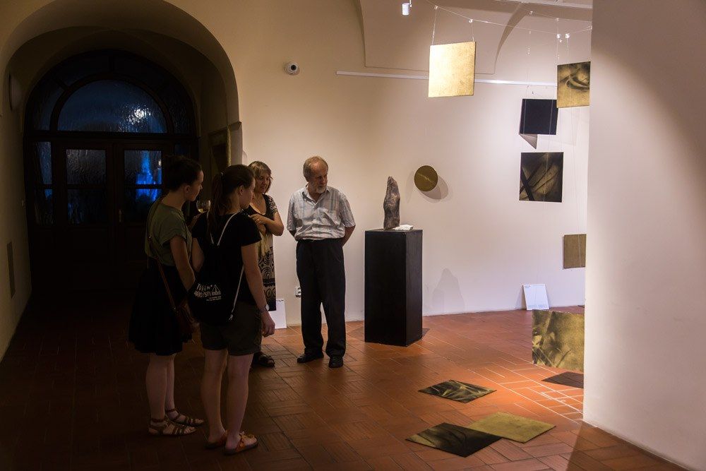 Галерея Ambit