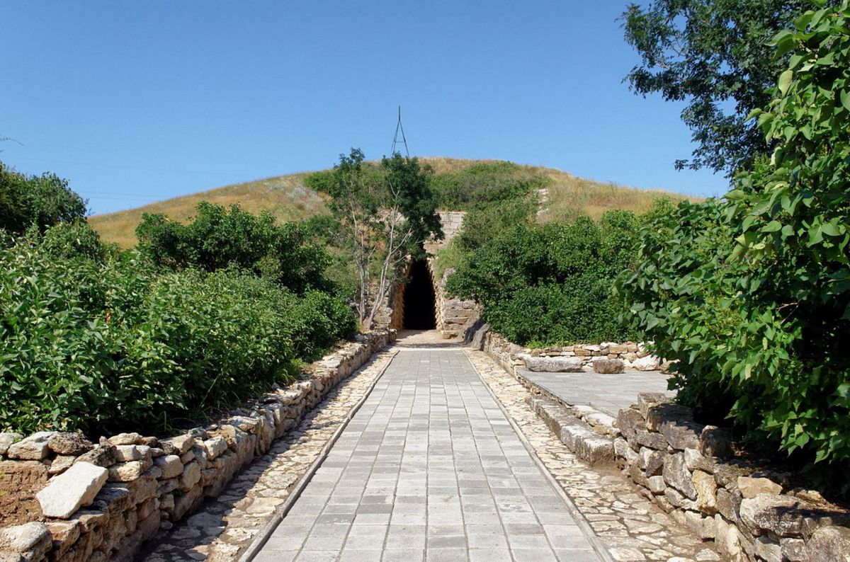 Царский курган в Керчи