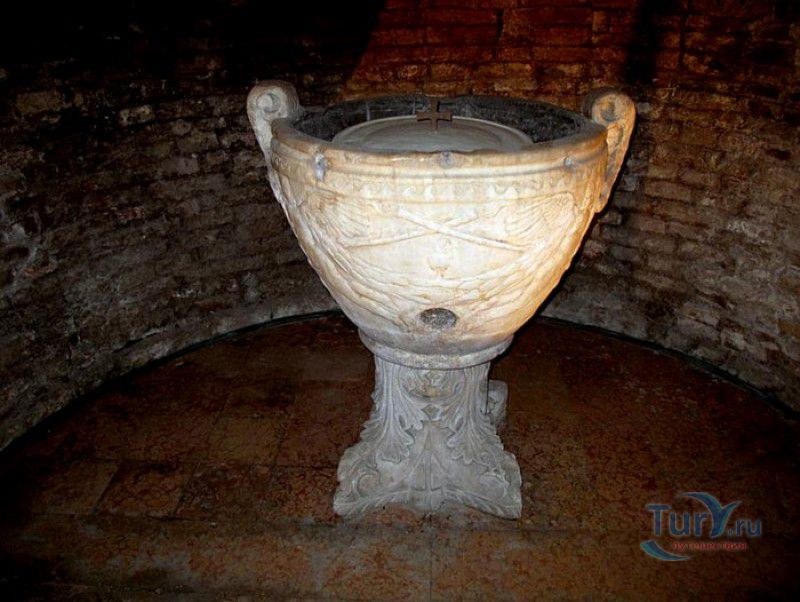 Баптистерий Неона (Баптистерий Православных)