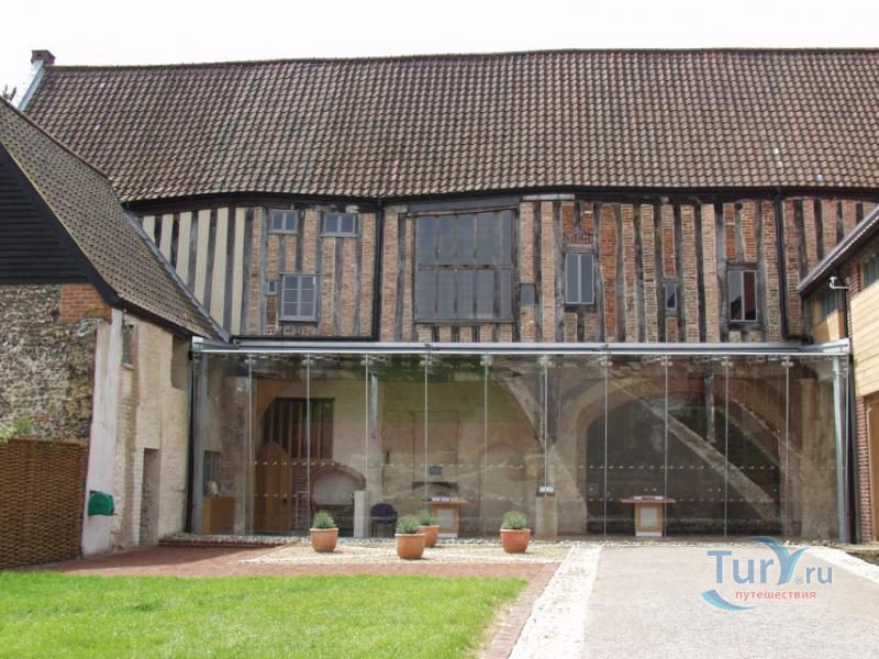 Дракон-Холл