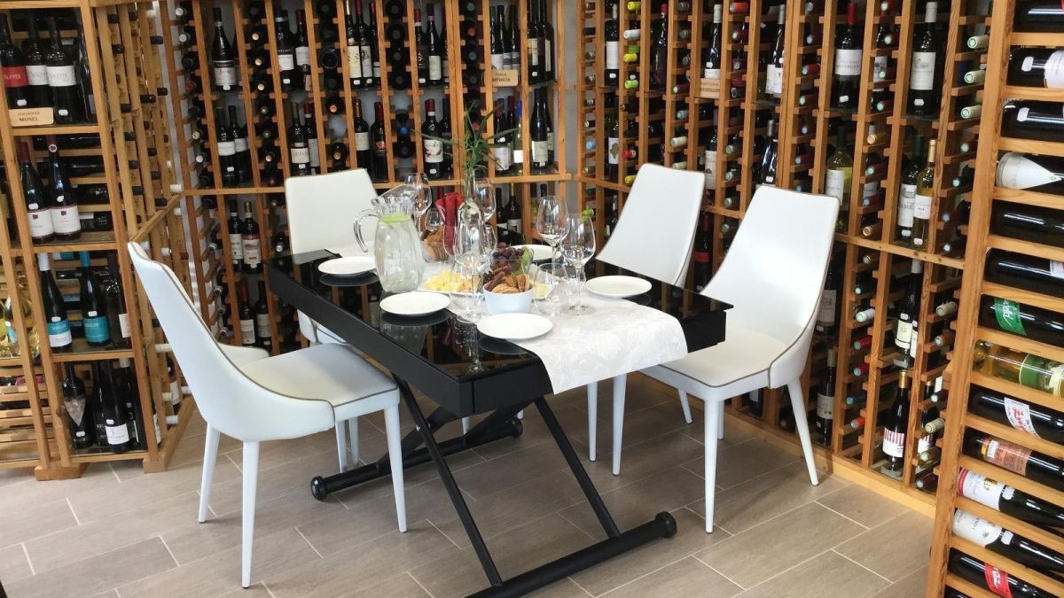 Винотека «Мир вин» (Veinimaailm)