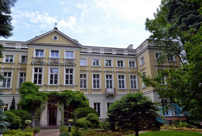 Дворец Борхов - Дворец Архиепископов Варшавских