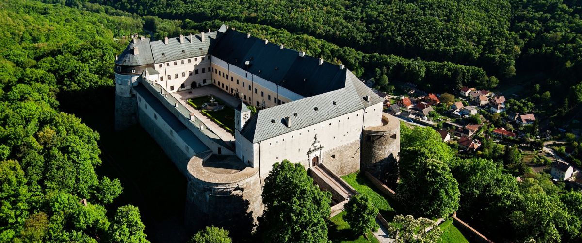 Замок Червени-Камень