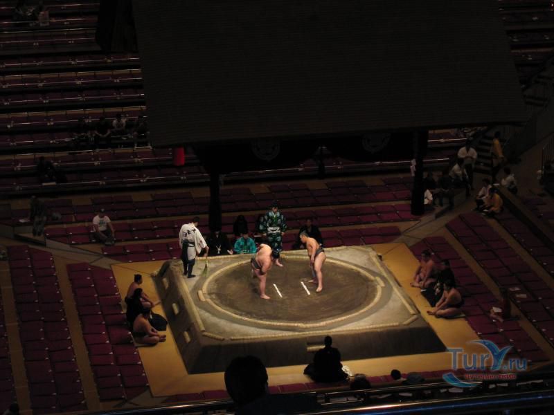 Спортивная арена сумо - Рюгоку Кокугикан