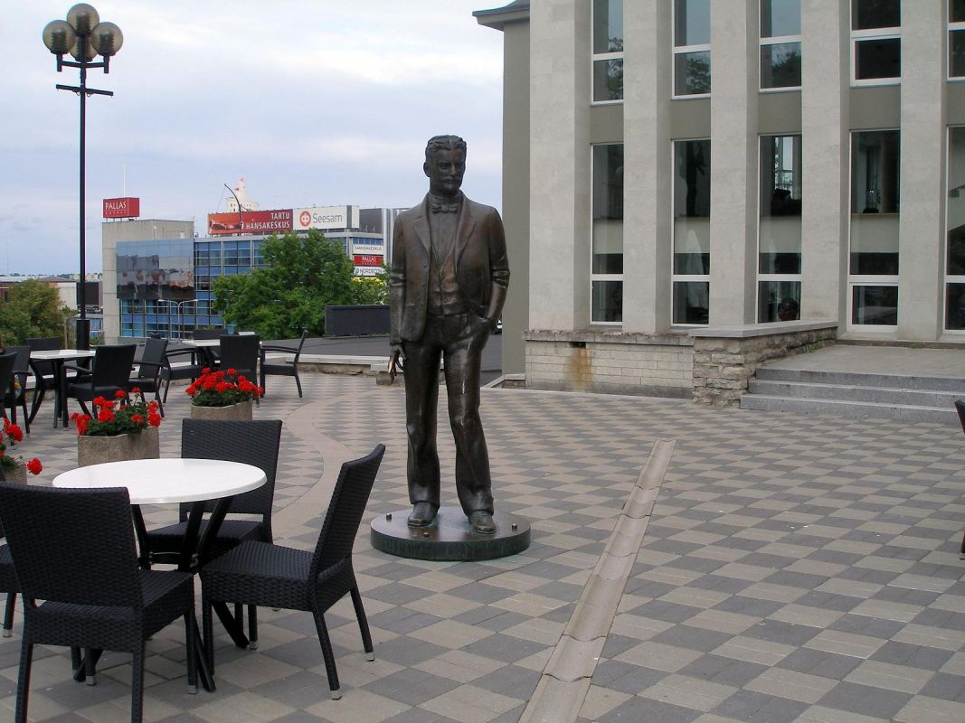 Скульптура Карла Меннинга