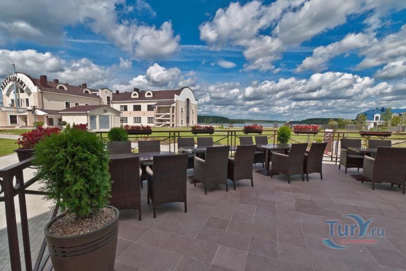 Вертолетный клуб «Robinson Club» 