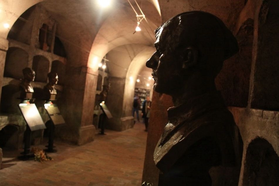 Национальный памятник героям гейдрихиады