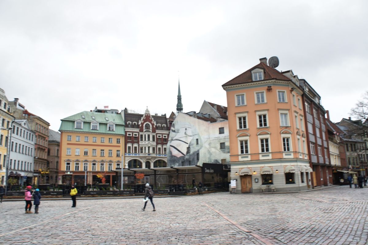 Домская площадь