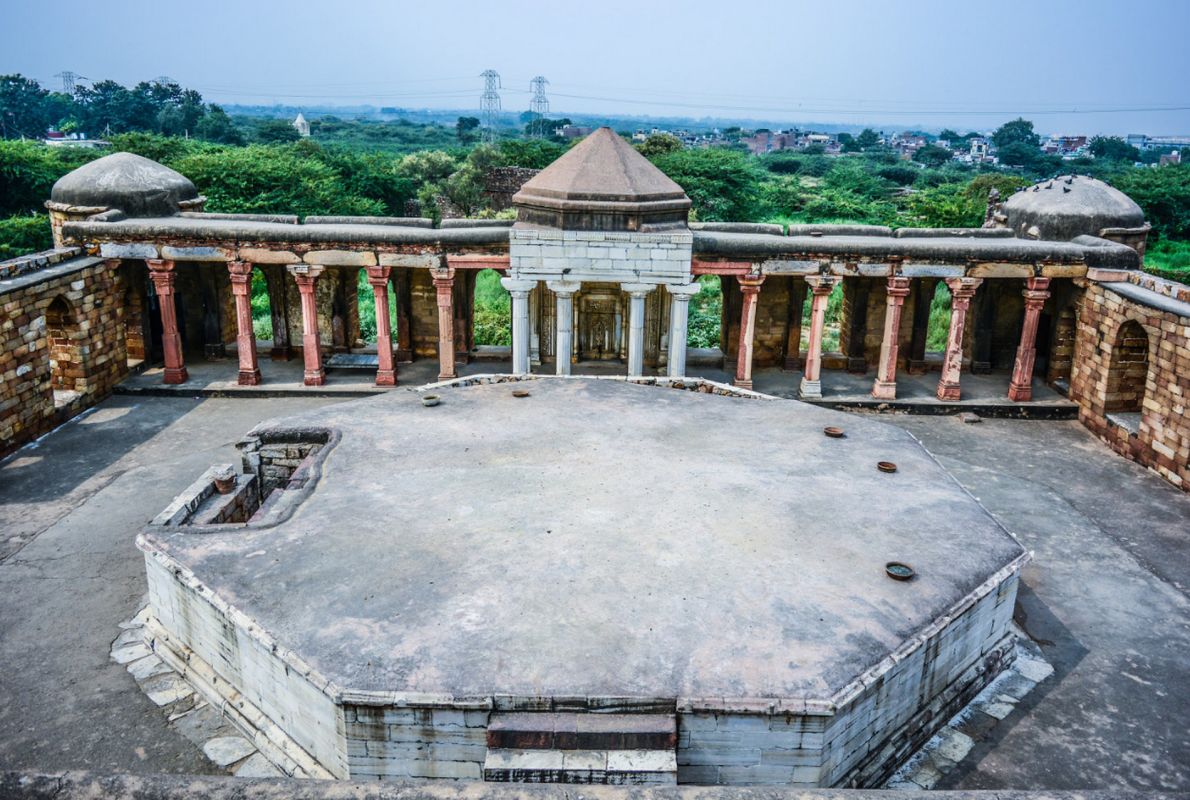 Гробница Султана Гари