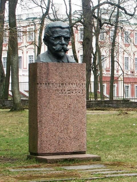 Памятник Амандусу Адамсону