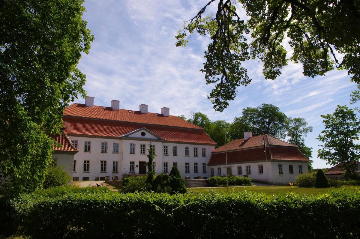 Замок Сууремыйза