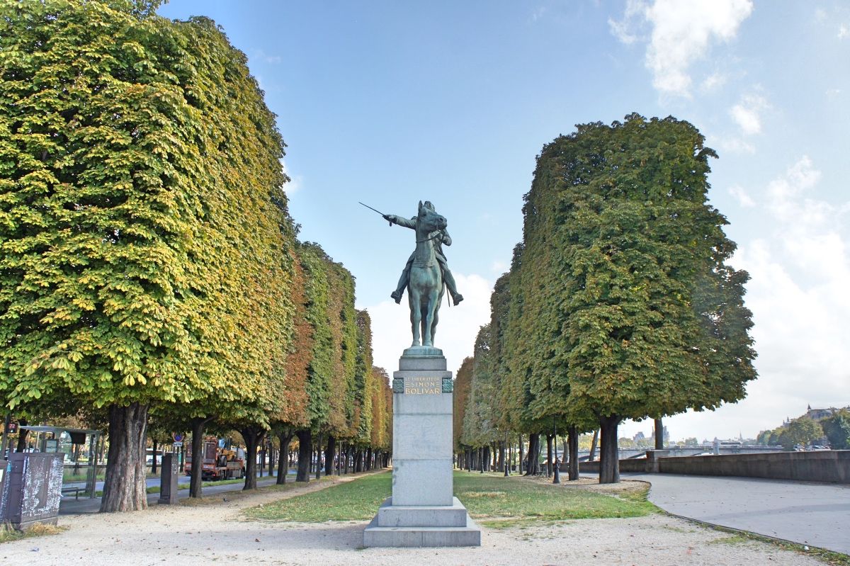 Памятник Симону Боливару