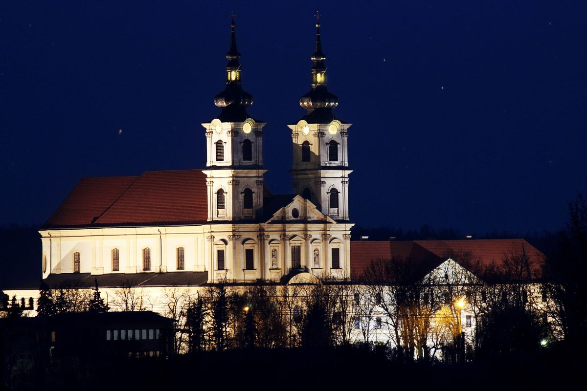 Базилика Девы Марии Семи Скорбей