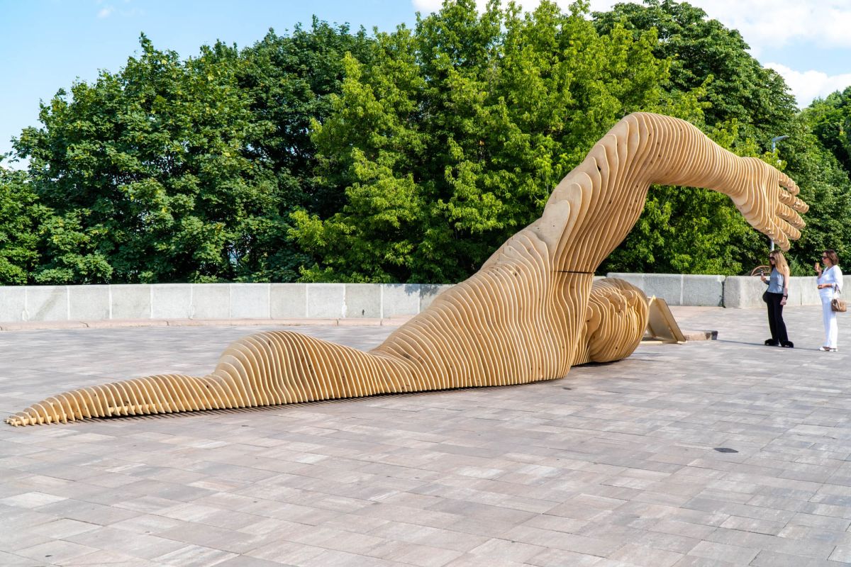 Арт-инсталляция Merman