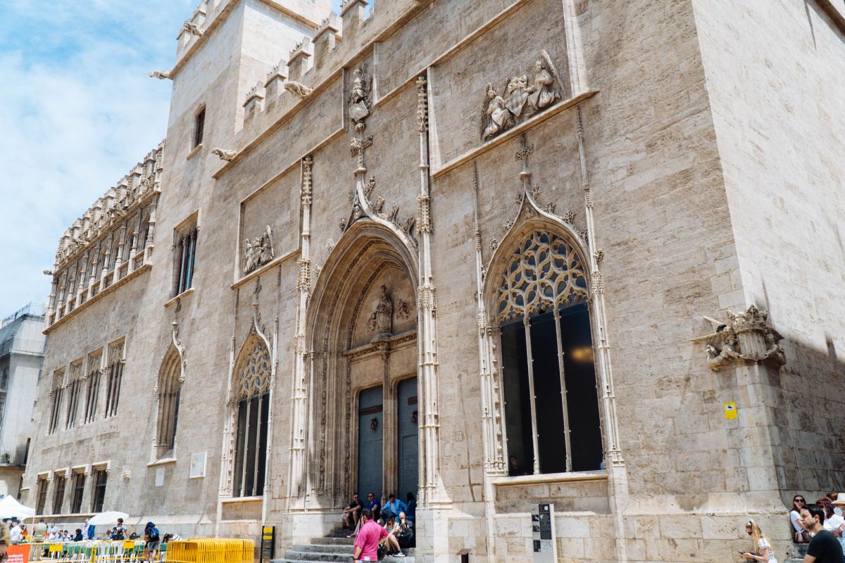 Церковь Сантос Хуанес