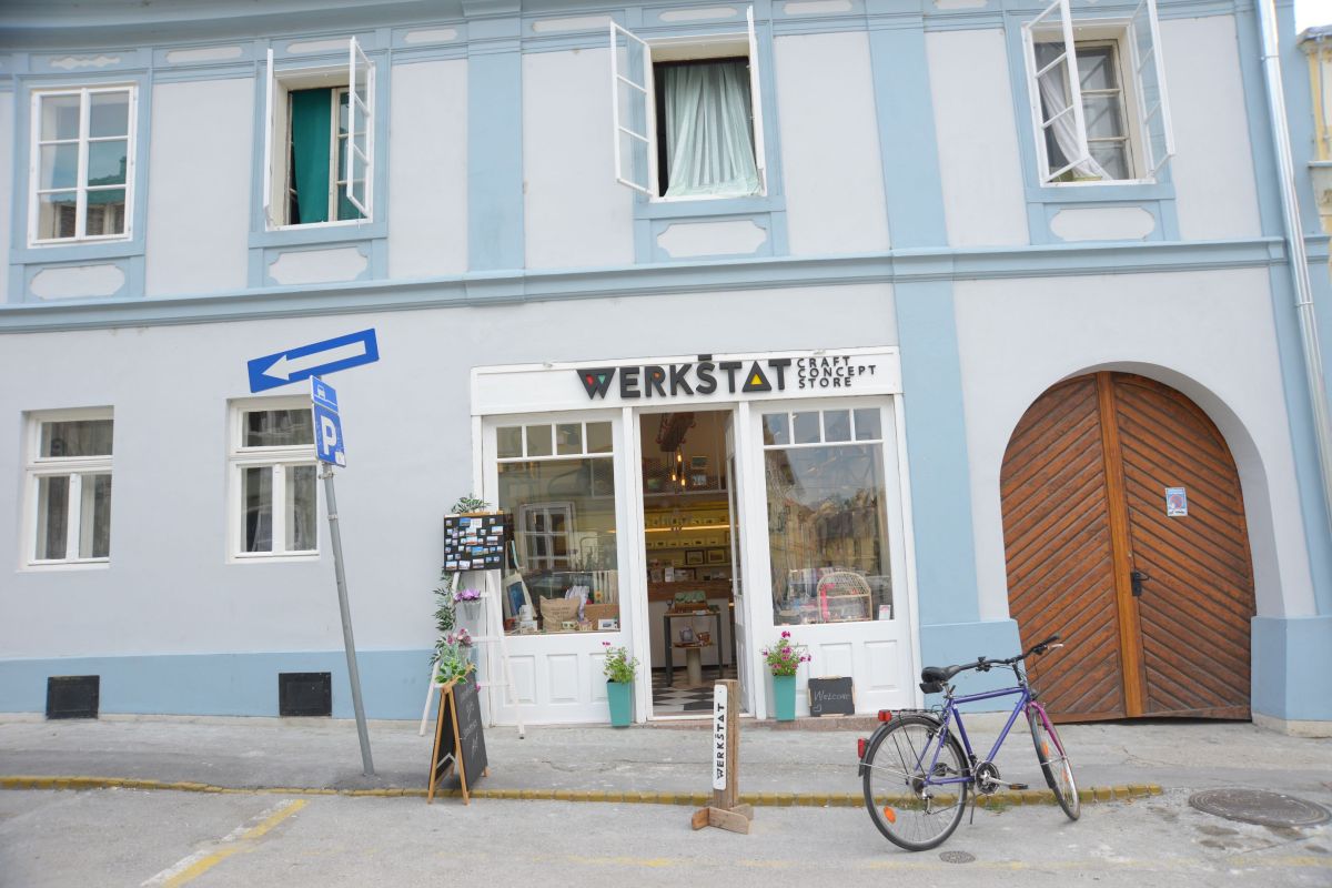 Концептуальный магазин ремесленных изделий Werkštat