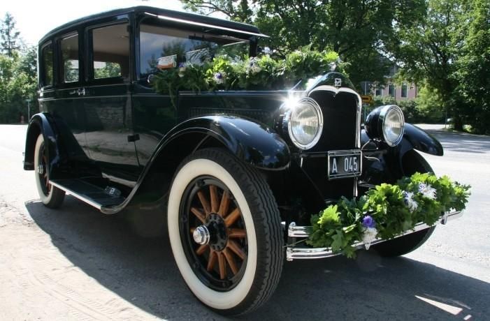 Коллекция старинных автомобилей в парке LaitseRallyPark