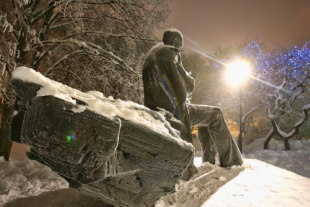 Памятник А. Х. Таммсааре