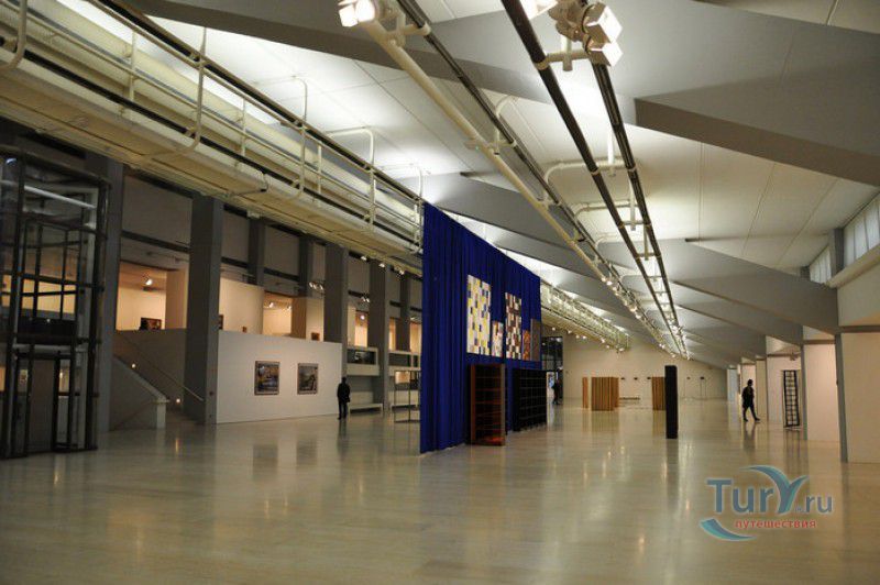 Центр современного искусства Жулиу де Азереду Пердигана