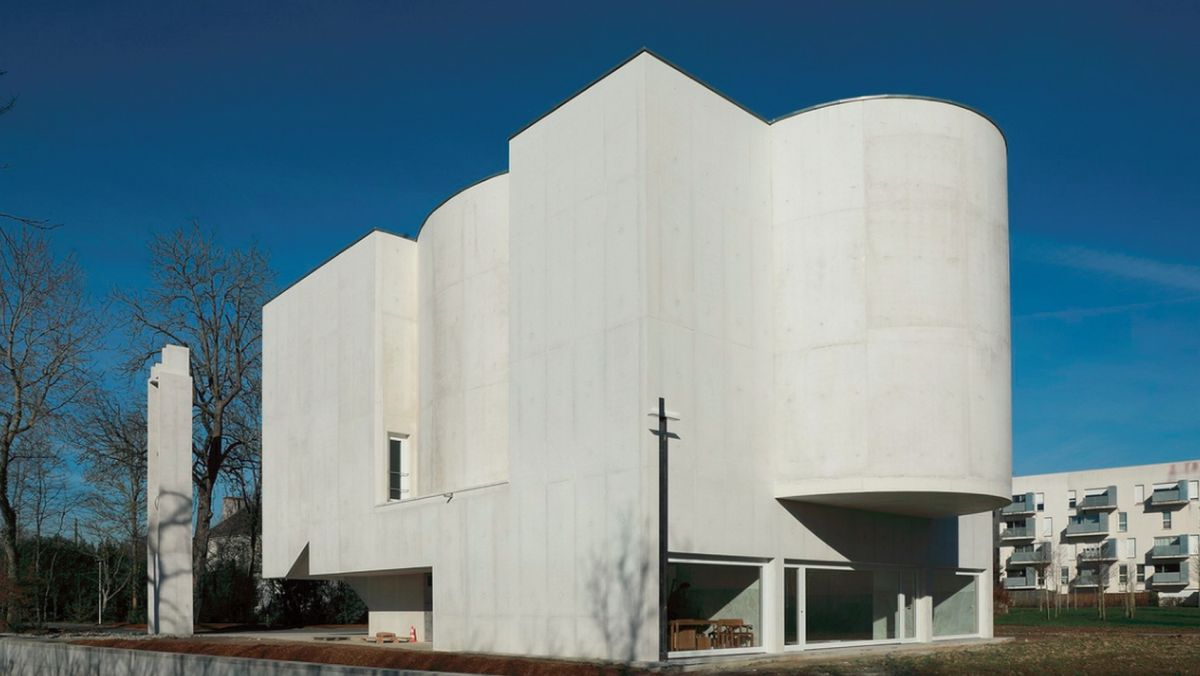 Церковь Анастасия в Сен-Жак-де-ла-Ланде