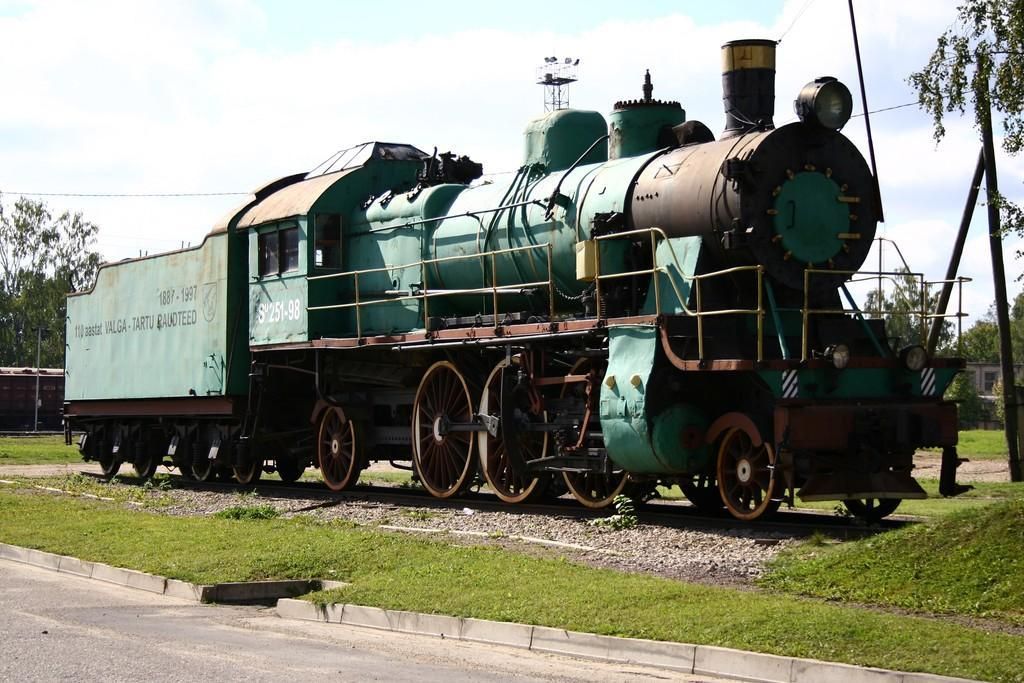 Паровоз-памятник