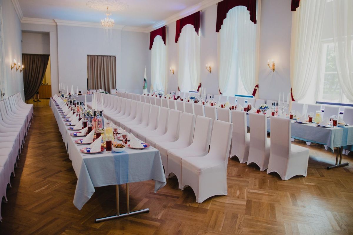 Куремааский дворец и парк