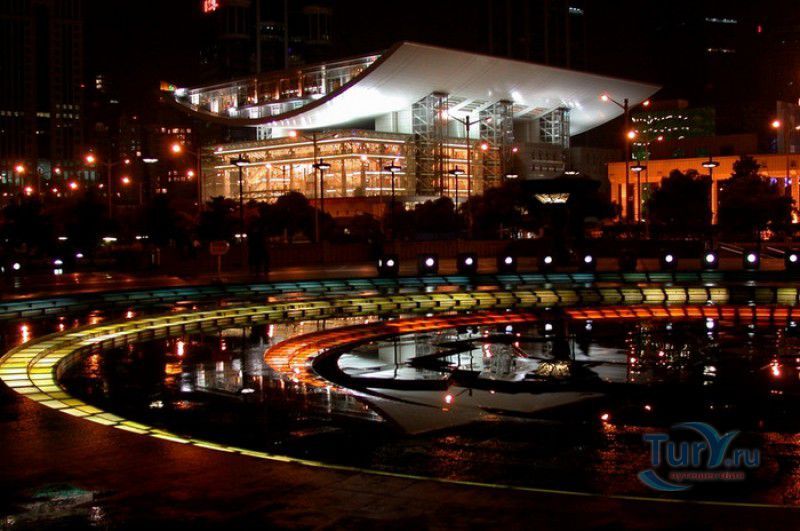 Шанхайский Большой Театр