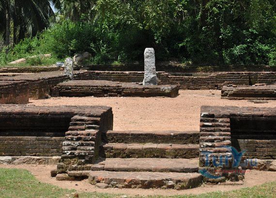 Пандуваснувара (Panduwasnuwara)